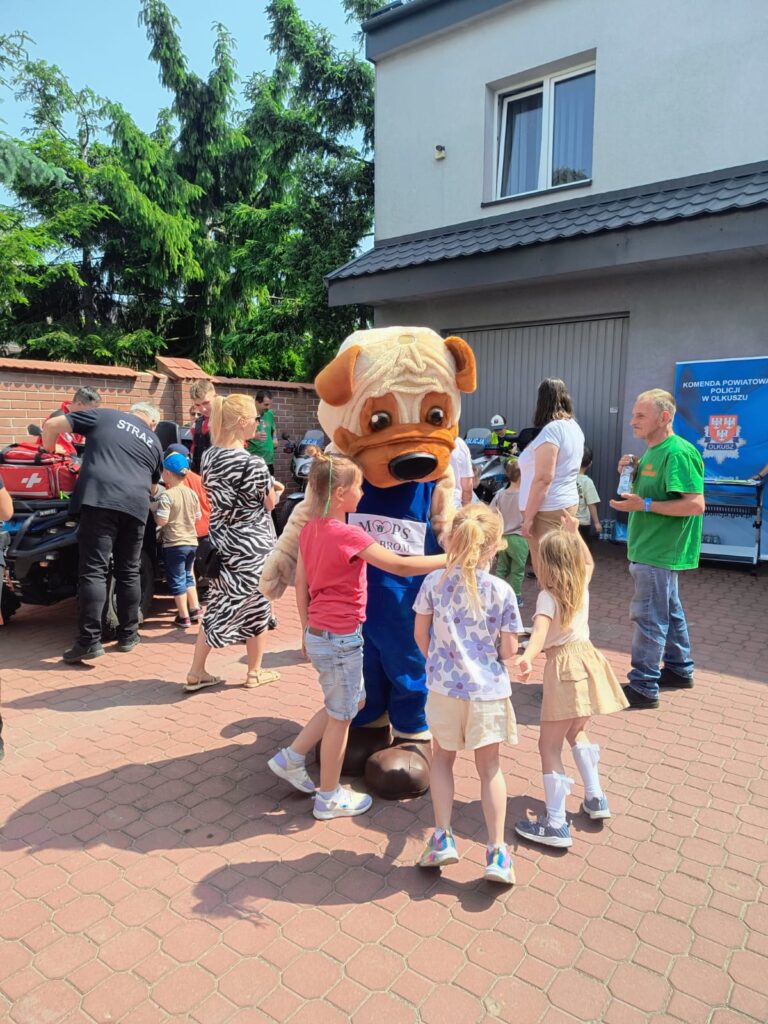 Przedszkolaki uczestniczący w zajęciach